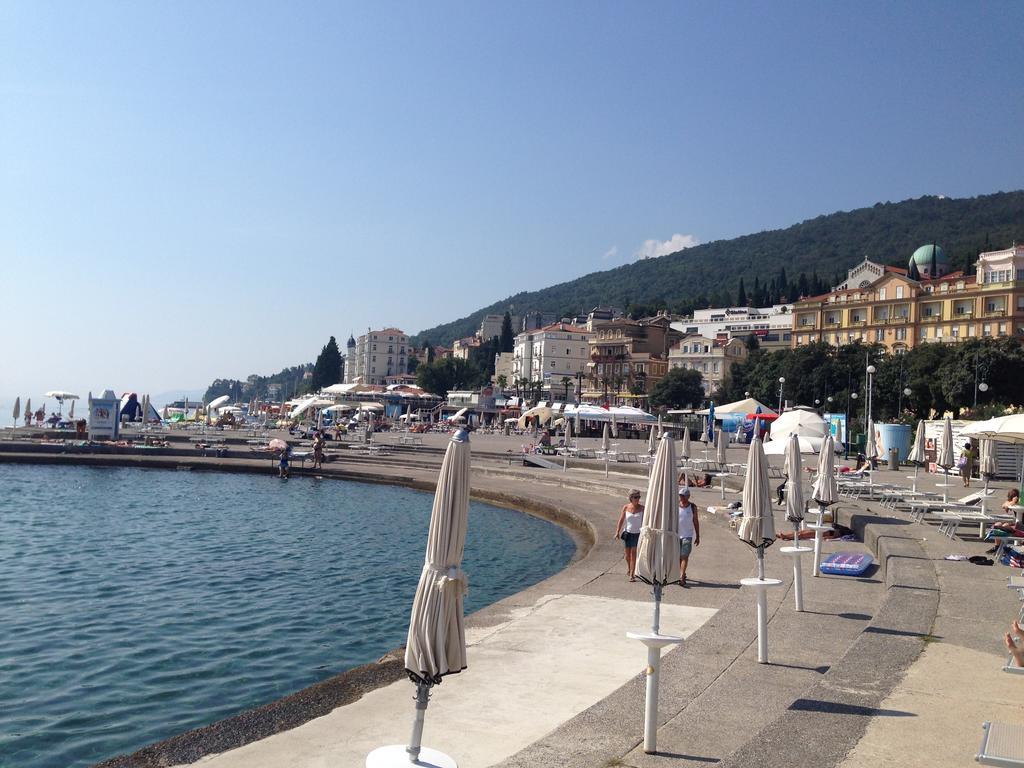 Opatija Central Studio Apartment Buitenkant foto