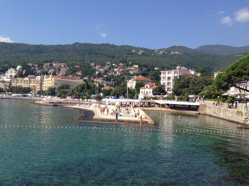 Opatija Central Studio Apartment Buitenkant foto